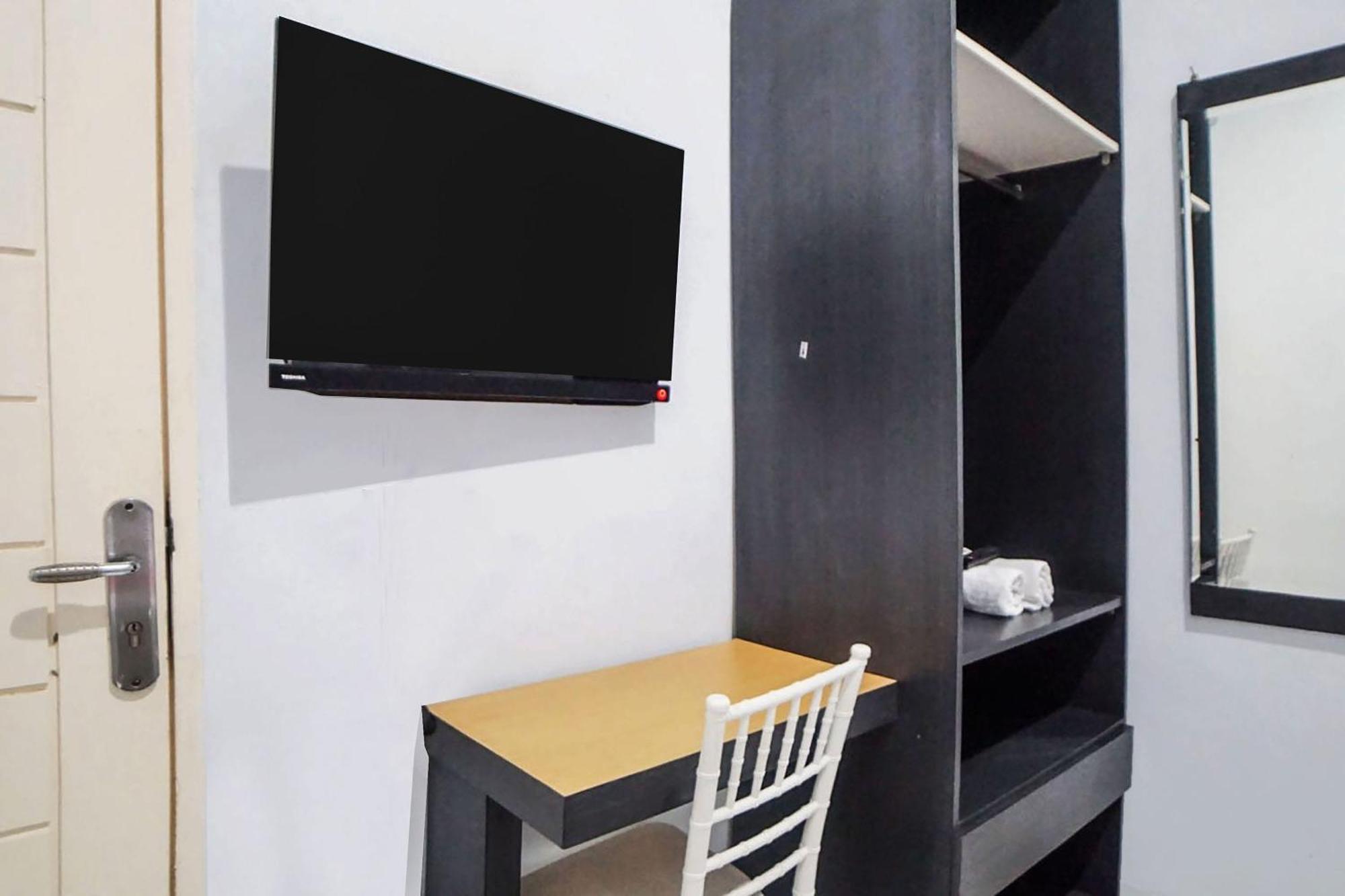 Super Oyo 91627 Wika Wiki Homestay 메단 외부 사진
